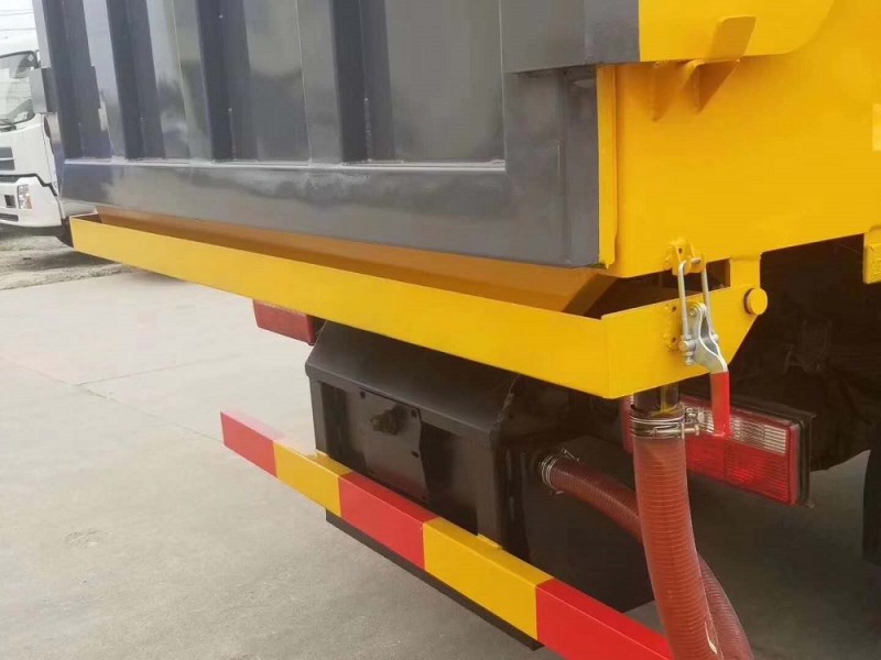 東風多利卡D9（12方）對接垃圾車